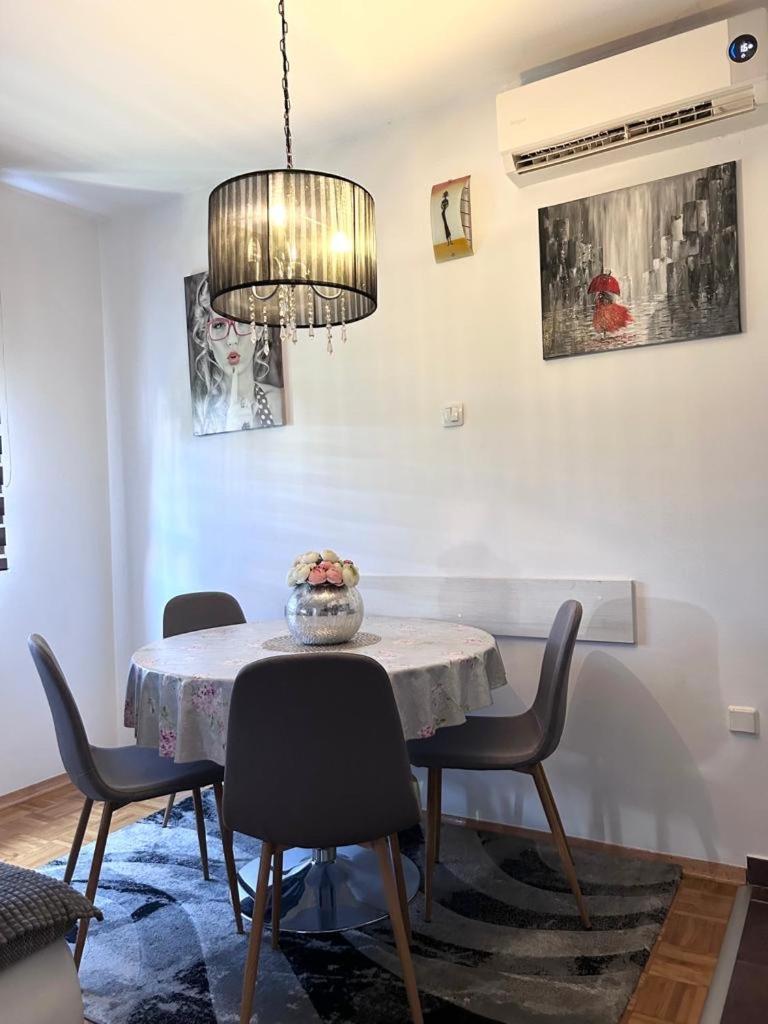 Apartment Sweet Dreams-Close To Zoo,Dinamo Stadium And The City Center ซาเกร็บ ภายนอก รูปภาพ